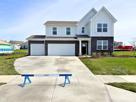 5879 Handbell Ln, Greenwood, IN 46143
