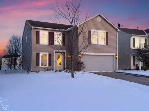8212 S Evening Dr, Pendleton, IN 46064 photo 1