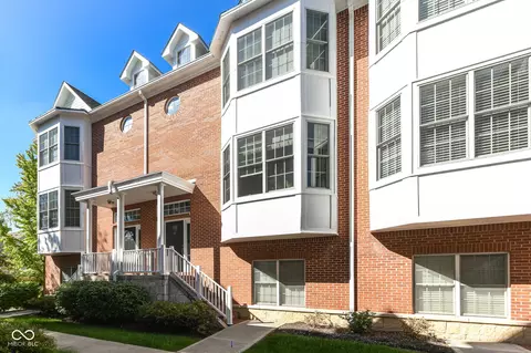 833 N Park Trail Dr, Carmel, IN 46032