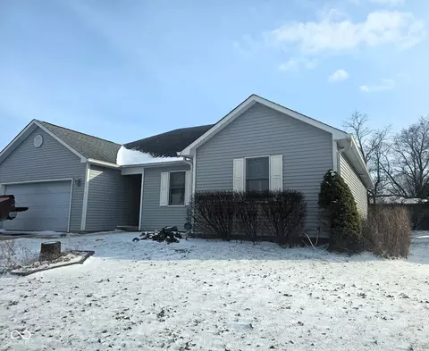1205 Meadowood Dr, Danville, IN 46122