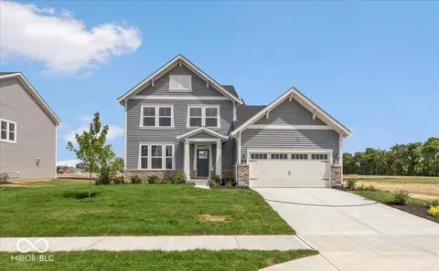 618 Firefly Ct, Greenfield, IN 46140