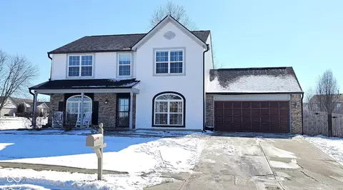1403 Backwater Dr, Danville, IN 46122