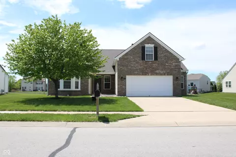 2228 Silver Rose Dr, Avon, IN 46123