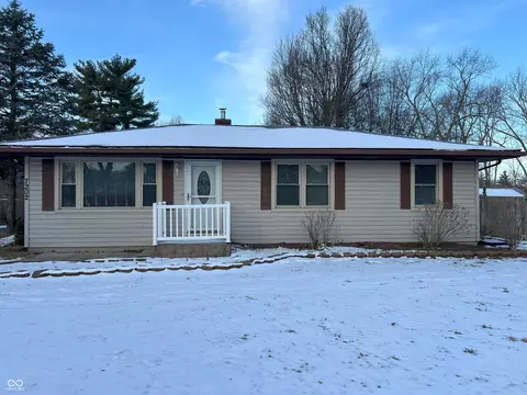 7202 Lockwood Ln, Indianapolis, IN 46217