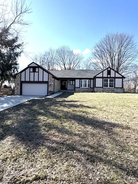 2284 Horizon Blvd, Greenwood, IN 46143