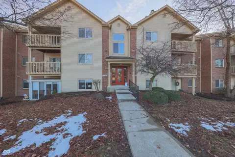 1057 Timber Creek Dr #1, Carmel, IN 46032