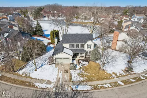8362 Glen Highlands Dr, Indianapolis, IN 46236