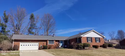 373 Mutton Creek Dr, Seymour, IN 47274