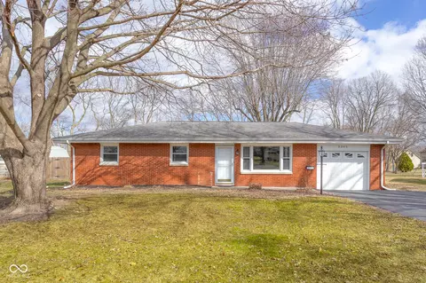 3345 Central Ave, Columbus, IN 47203