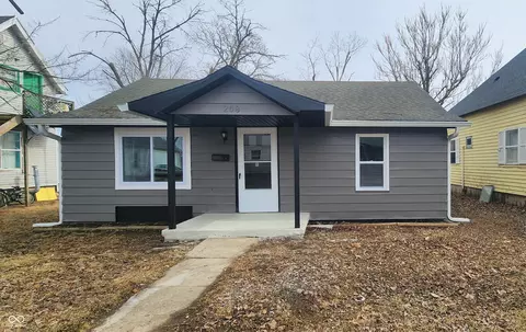 208 N Oak St, Crawfordsville, IN 47933