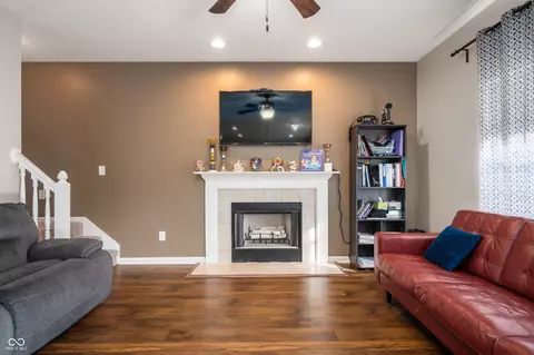Living - 307 Blue Spruce Dr, Pendleton, IN 46064 photo 2 of 2