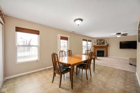 Dining - 9698 W Lantern Ln, Pendleton, IN 46064 photo 2 of 2