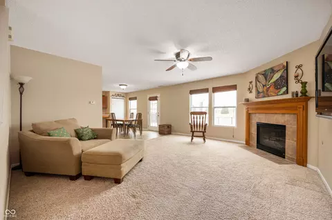 Living - 9698 W Lantern Ln, Pendleton, IN 46064 photo 1 of 2