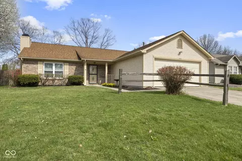 7579 Allenwood Ct, Indianapolis, IN 46268