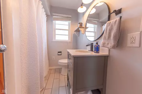 Bath - 12771 E 25th St, Columbus, IN 47203 photo 1 of 1