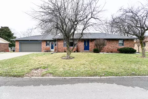 8430 Lockwood Ln, Indianapolis, IN 46217