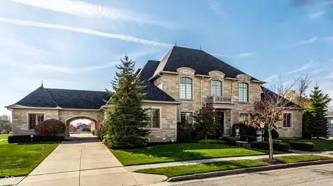 1813 Milford St, Carmel, IN 46032