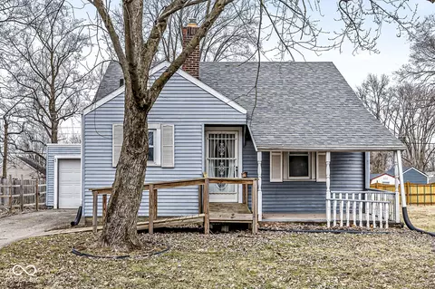 2420 Sheffield Ave, Anderson, IN 46011