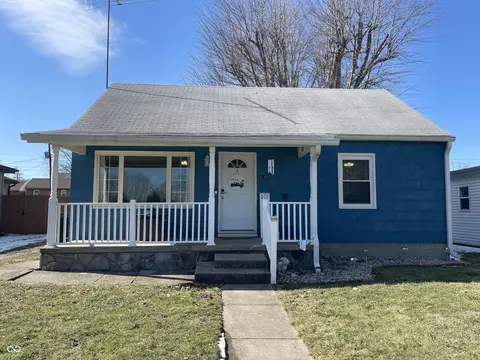 514 S Washington St, Versailles, IN 47042