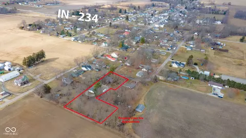 104 E Washington St, Kennard, IN 47351 photo 2