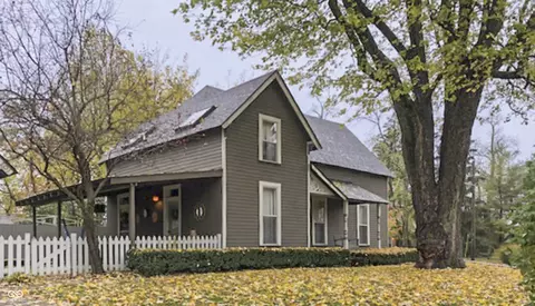 37 N Main St, Indianapolis, IN 46227