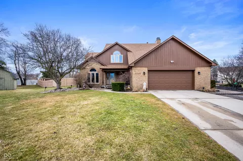 7703 Geist Estates Ct, Indianapolis, IN 46236