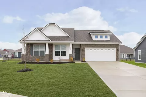 1030 Macoun Dr, Westfield, IN 46074