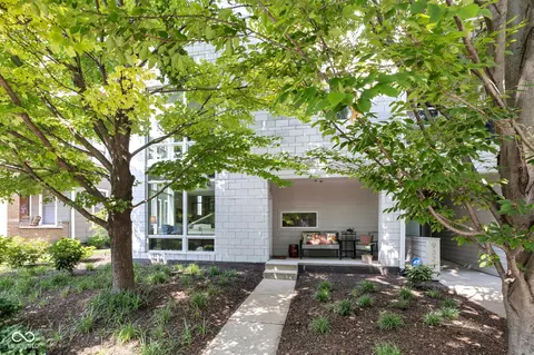 932 N Broadway St #1, Indianapolis, IN 46202