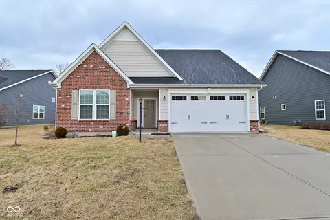 5176 Green Valley Ln, Noblesville, IN 46062