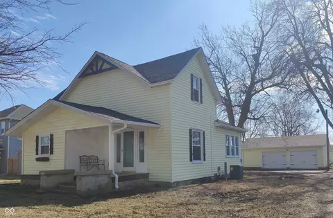 1711 S E St, Elwood, IN 46036