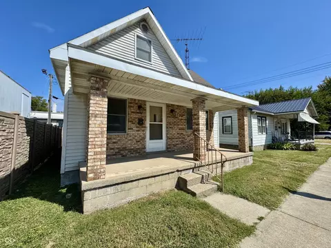 324 W 1st St, Rushville, IN 46173