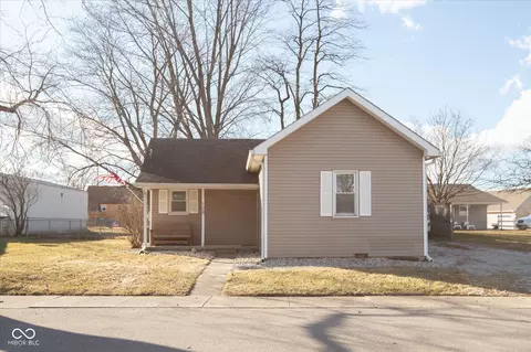 108 N Maple St, Pittsboro, IN 46167