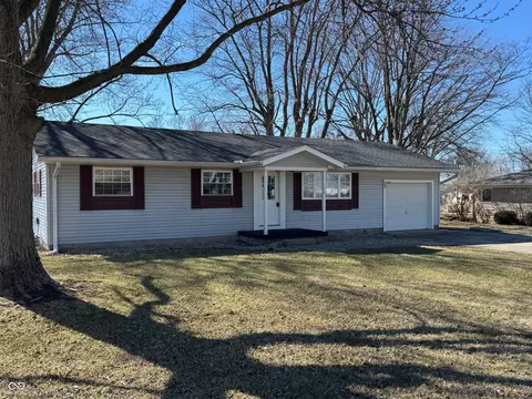 1215 E Pleasant Dr, Greensburg, IN 47240