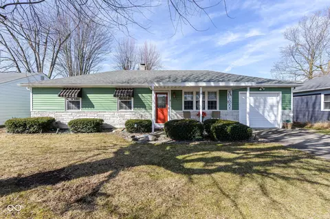 327 S John St, Lapel, IN 46051