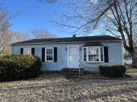 940 E 38th St, Marion, IN 46953