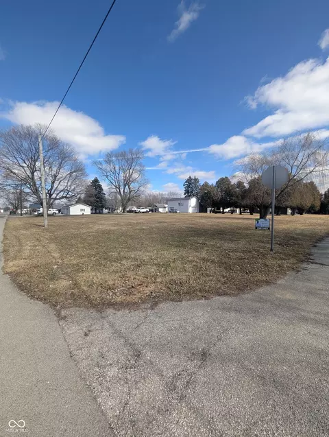0 S I South St, Elwood, IN 46036