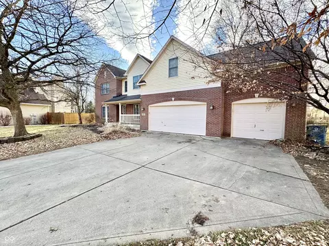 1470 Northern Valley Trl, Avon, IN 46123