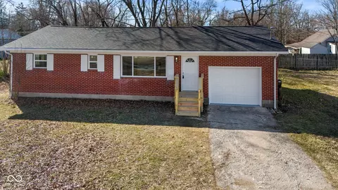 472 N Third St, Scottsburg, IN 47170