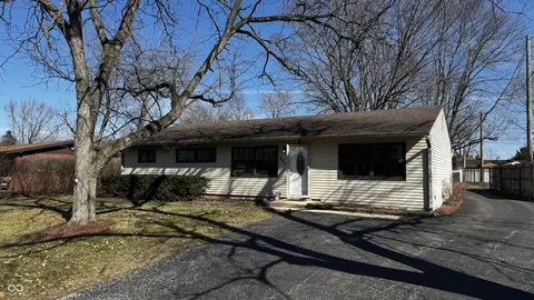 807 W Auman Dr, Carmel, IN 46032
