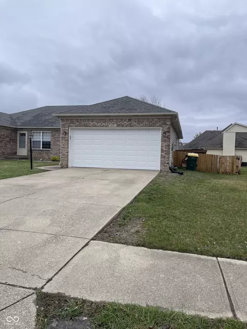 2141 Galaxy Dr, Franklin, IN 46131