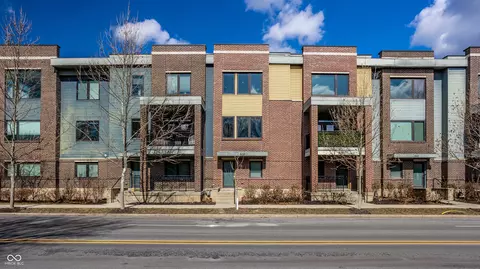 606 E 10th St, Indianapolis, IN 46202