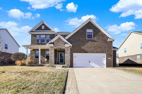 7800 Walker Cup Dr, Brownsburg, IN 46112