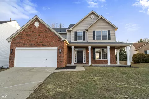 6311 Feather Run Dr, Indianapolis, IN 46237