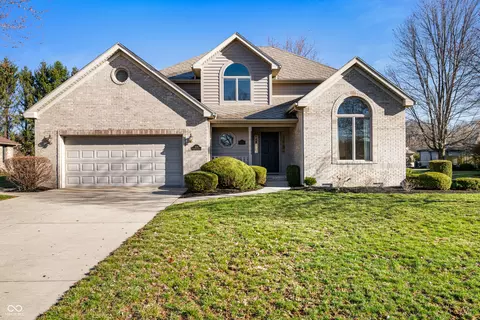 5508 W Sun Point Dr W, Muncie, IN 47304