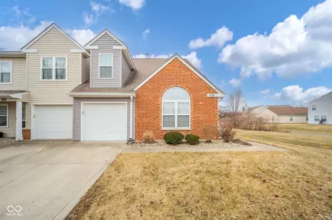 556 Gibson Dr, Westfield, IN 46074