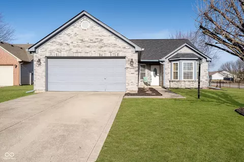 5448 Montavia Cir, Indianapolis, IN 46239