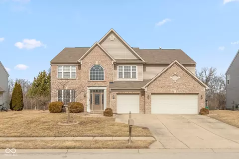 5344 Misthaven Ln, Greenwood, IN 46143