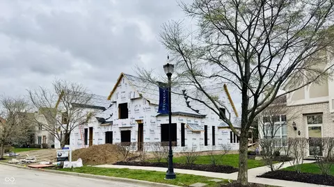 6673 Beekman Pl #STE A, Zionsville, IN 46077
