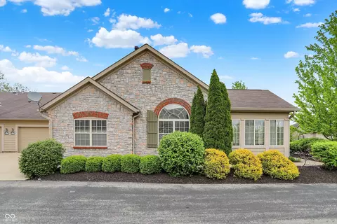 13902 Rue Royale Ln #62, Mccordsville, IN 46055