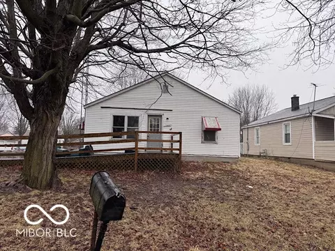 1900 E Purdue Rd, Muncie, IN 47303 photo 2